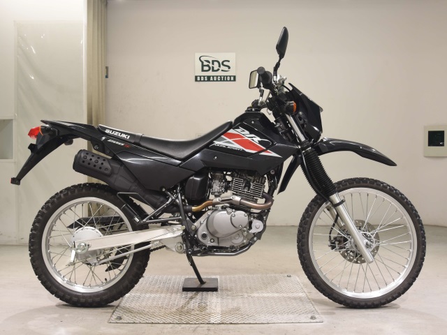 Suzuki DR200S 2019