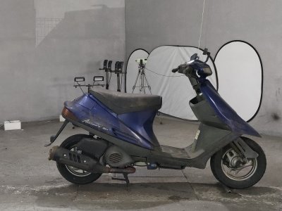 Suzuki ADDRESS V100