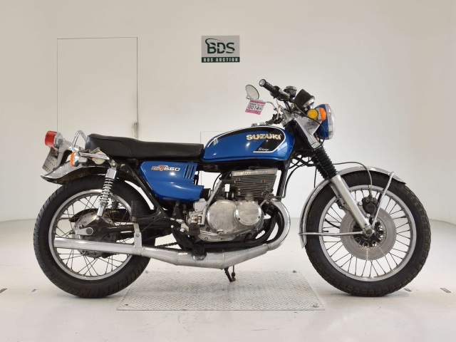 Suzuki GT550