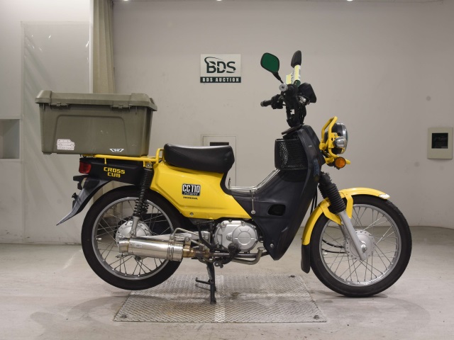 Honda CC110 CROSSCUB 2016