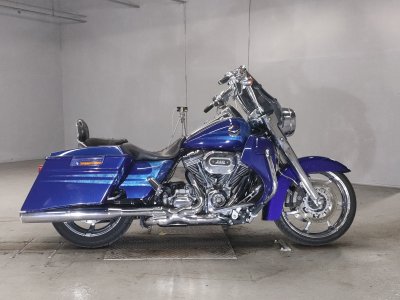 HD FLHRSE1800 CVO 2013