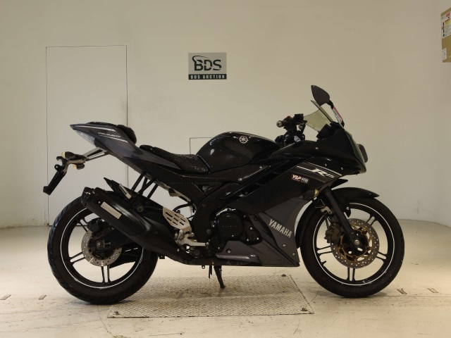 Yamaha YZF-R15 2012