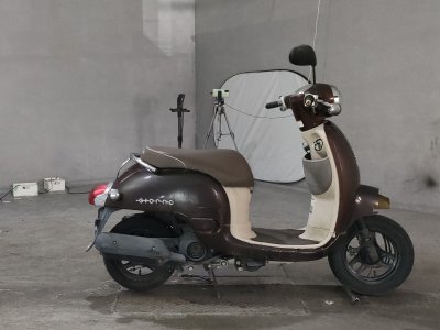Honda GIORNO 2011