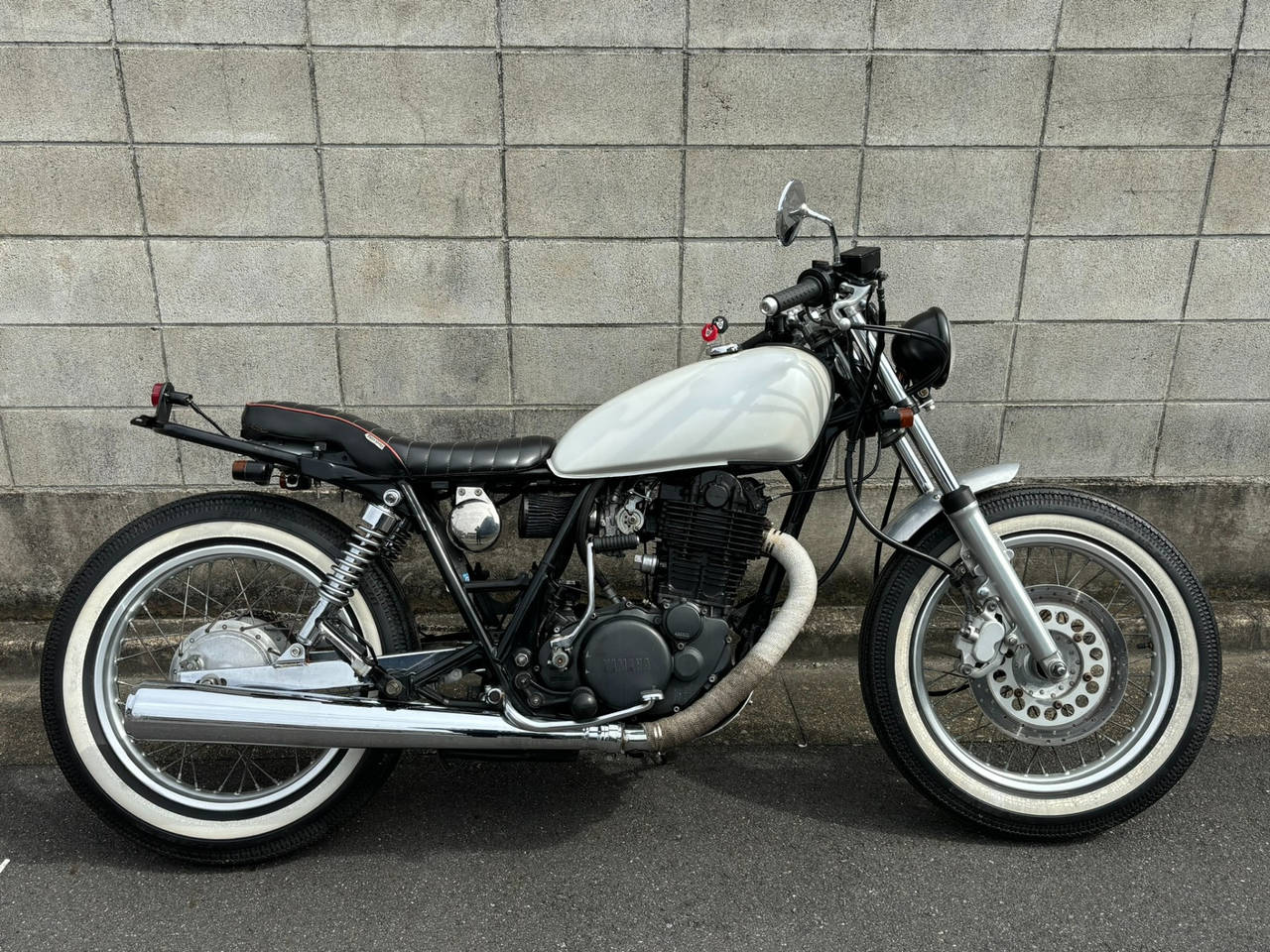 Yamaha SR400 2003