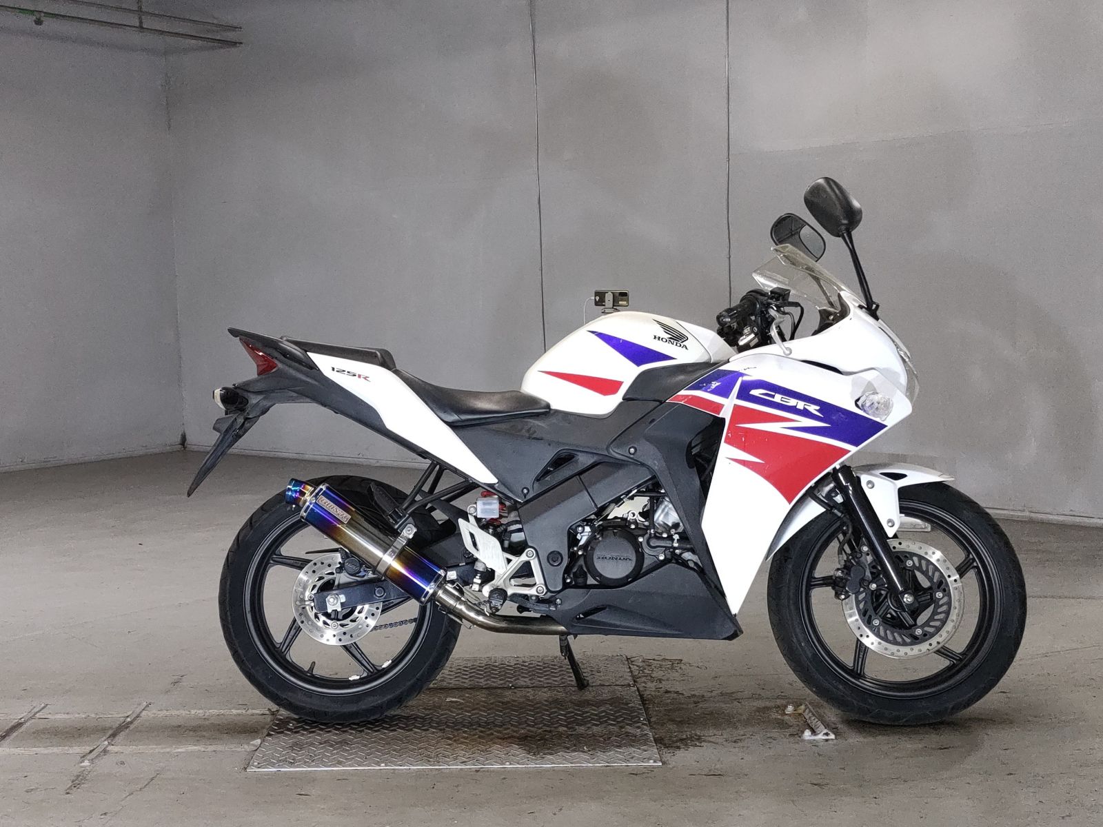 Honda CBR125R 2013