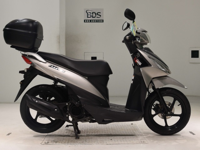 Suzuki ADDRESS V110