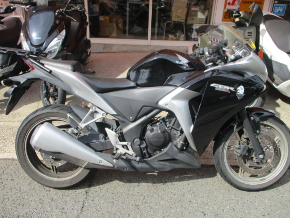 Honda CBR250R 2011