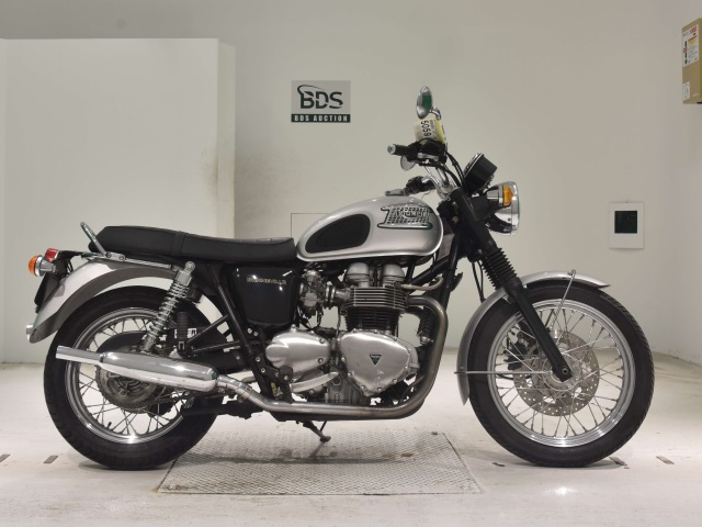 Triumph BONNEVILLE 2006