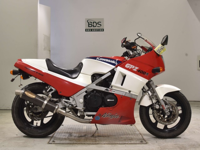 Kawasaki GPZ400R 1985