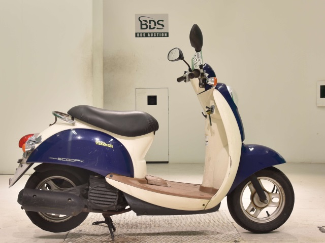 Honda SCOOPY50 2004