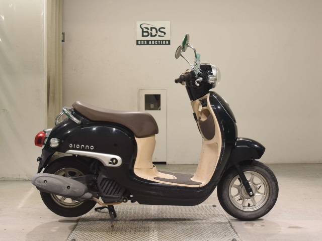Honda GIORNO 2016