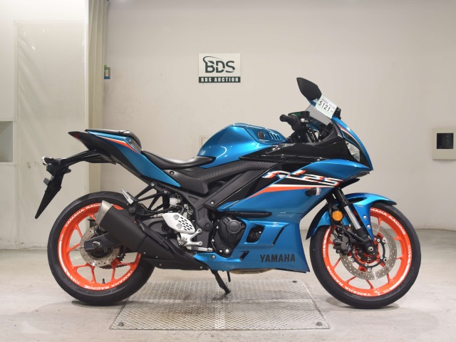 Yamaha YZF-R25 2021