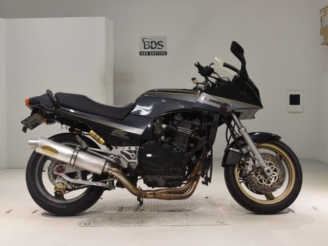 Kawasaki GPZ900R 1994