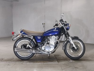 Yamaha SR400 2021