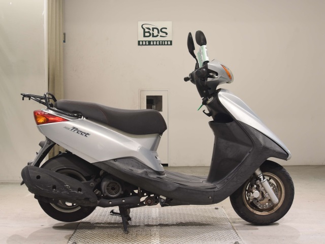 Yamaha AXIS125 2012