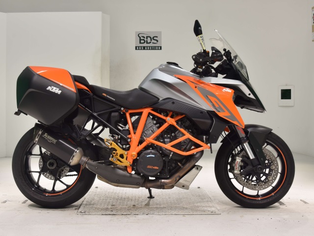 KTM 1290 SUPERDUKE GT 2016