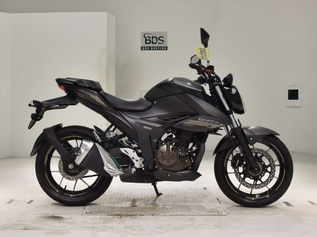 Suzuki GIXXER250