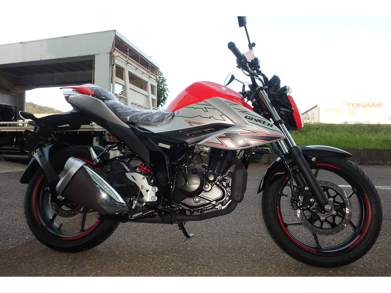 Suzuki GIXXER150