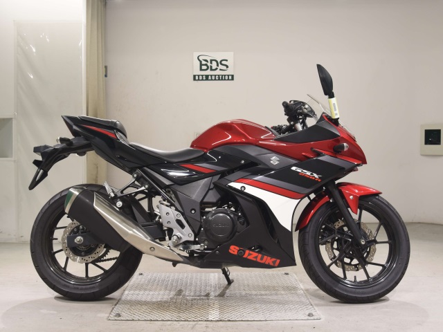 Suzuki GSX250R