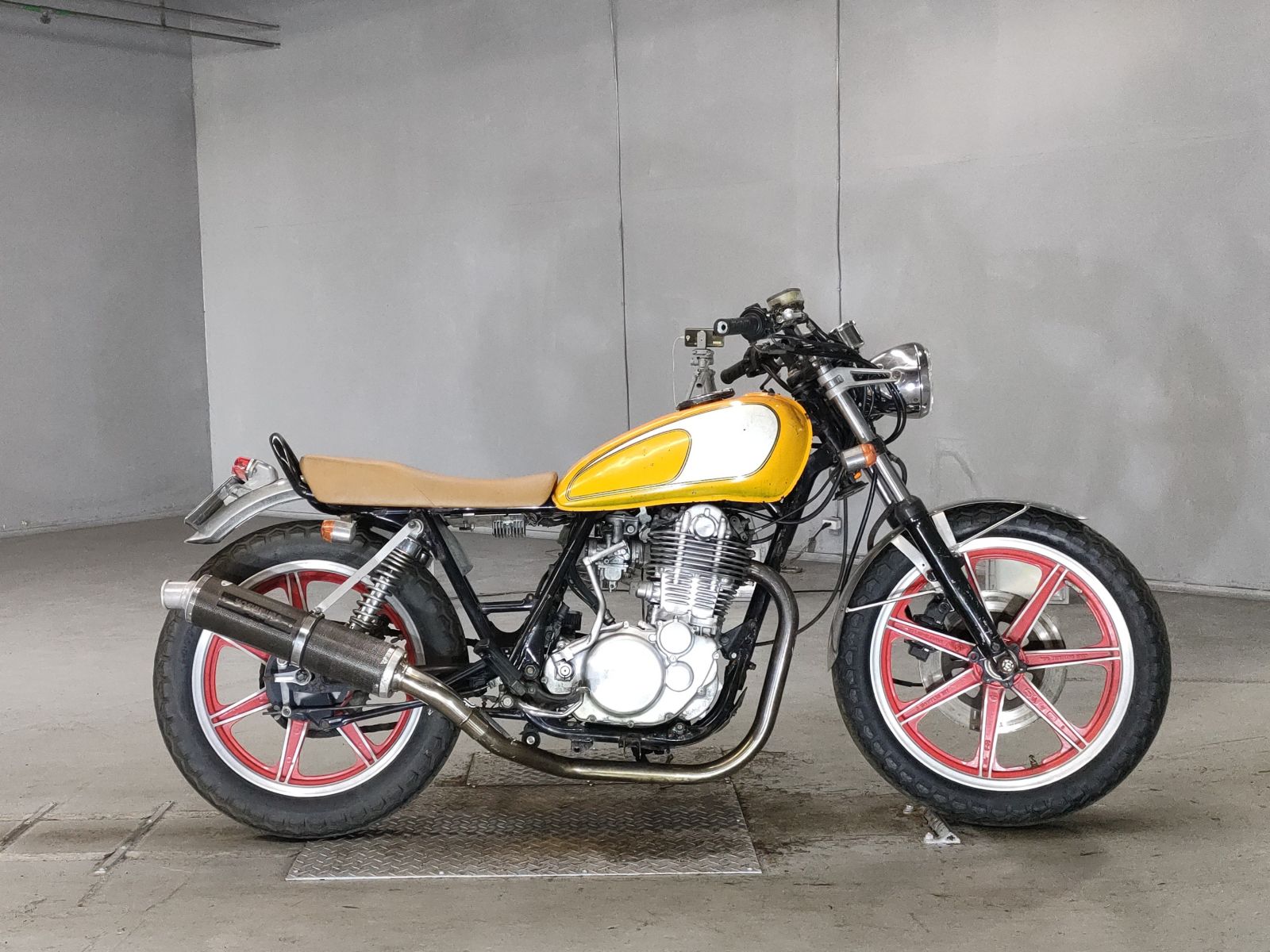 Yamaha SR400 2006