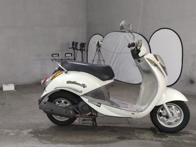 Sym UMI100 2005