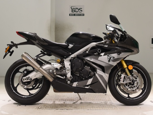 Triumph DAYTONA MOTO2 765 2020
