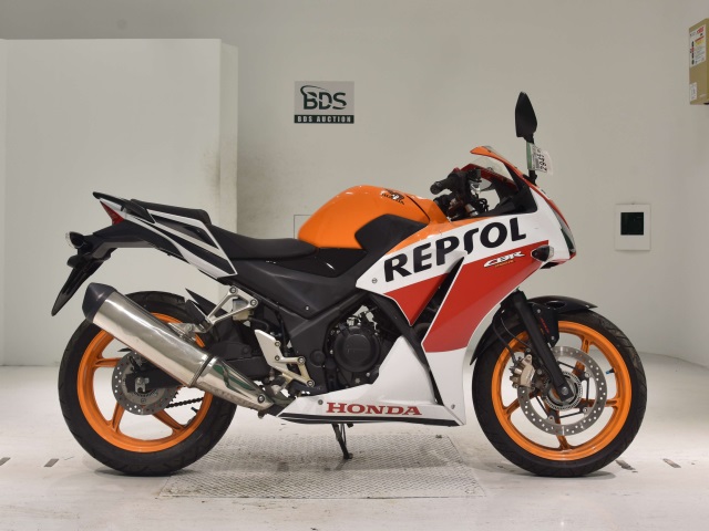 Honda CBR250RA 2015
