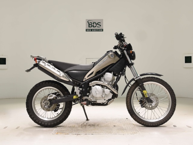Yamaha TRICKER 2018