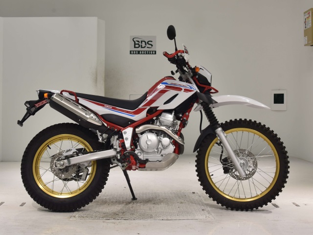 Yamaha SEROW XT250 2020