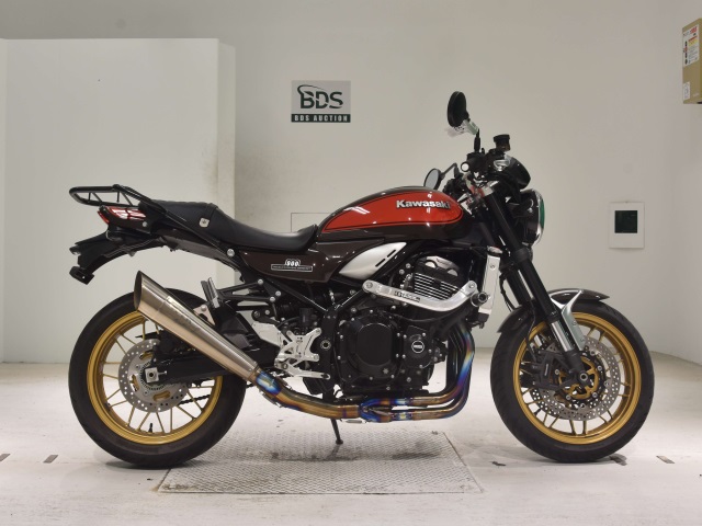 Kawasaki Z900RS 2022