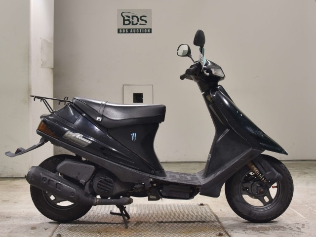 Suzuki ADDRESS V100