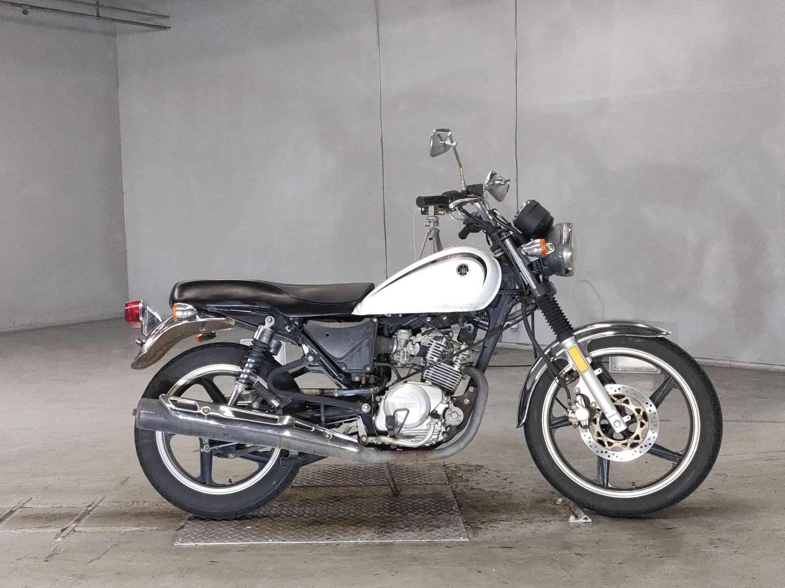 Yamaha YB125SP 2012