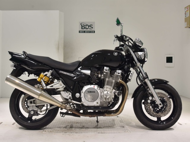 Yamaha XJR1300 2011