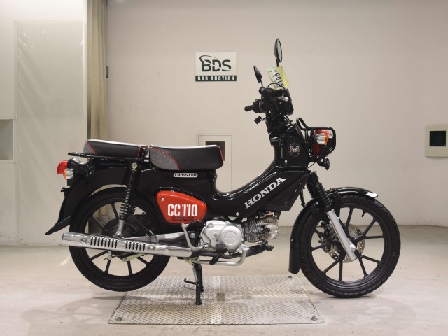 Honda CC110 CROSSCUB 2022