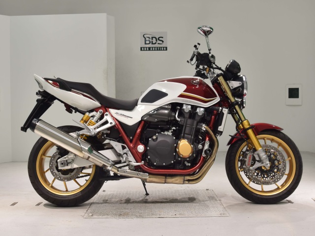 Honda CB1300SF 2023
