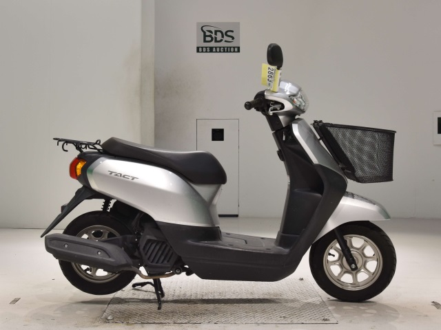 Honda TACT BASIC 2016