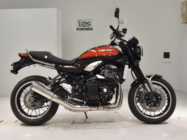 Kawasaki Z900RS 2017