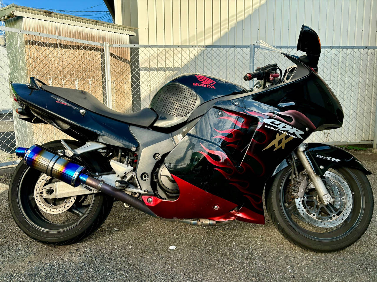 Honda CBR1100XX BLACKBIRD 1997