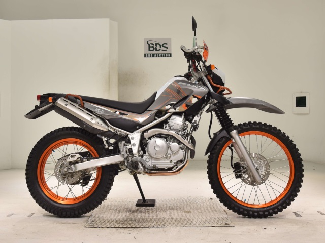 Yamaha SEROW XT250 2015