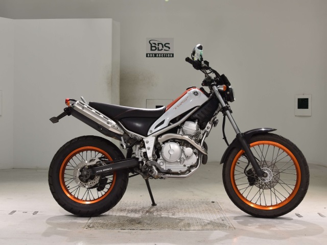 Yamaha TRICKER 2014