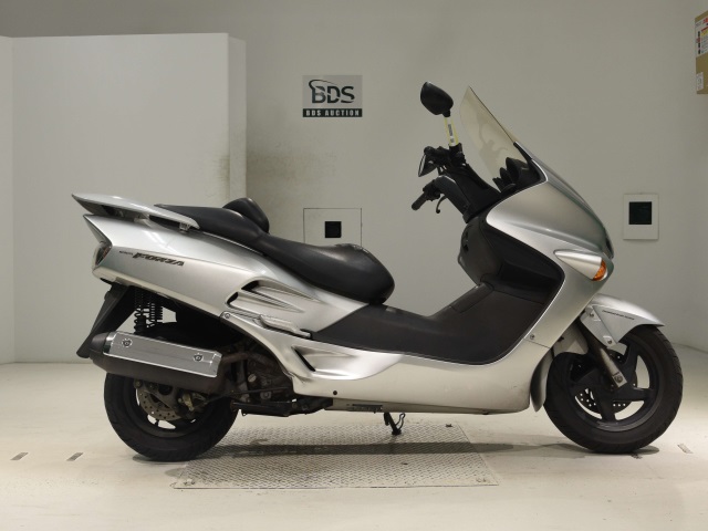 Honda FORZA 2000