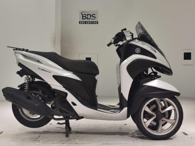 Yamaha TRICITY MW125 2015