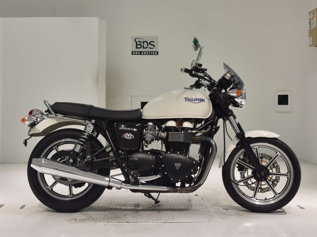 Triumph BONNEVILLE 2010
