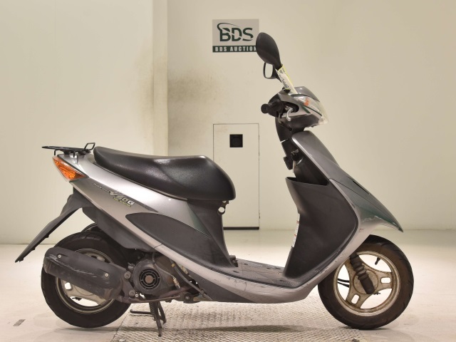 Suzuki ADDRESS V50