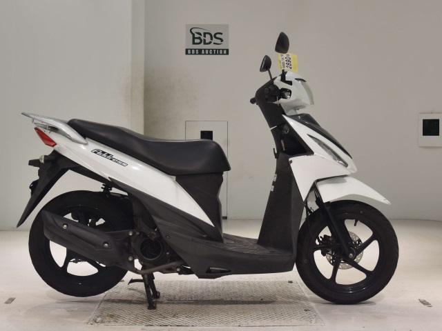 Suzuki ADDRESS V110