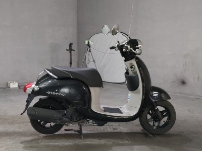 Honda GIORNO 2011