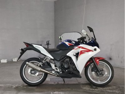 Honda CBR250R 2011