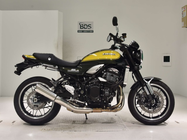Kawasaki Z900RS 2024