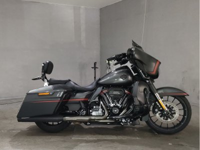 HD STREET GLIDE FLHXSE1920 CVO 2018