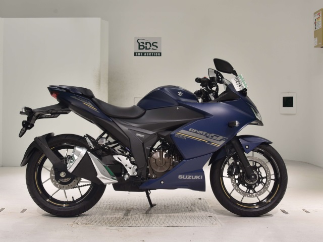 Suzuki GIXXER250SF